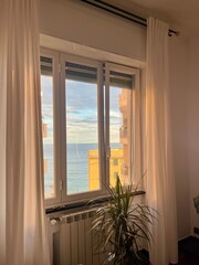 finestra vista mare