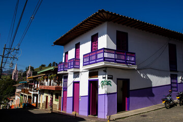 Obraz premium Beautiful streets of the Heritage Town of Jerico located in the Department of Antioquia in Colombia.