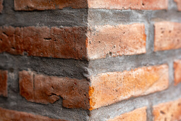 Obraz premium Esquina de ladrillo a la vista