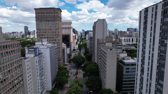 Aerial view of Avenida Brigadeiro Faria Lima, Itaim Bibi. Iconic commercial buildings in the background.