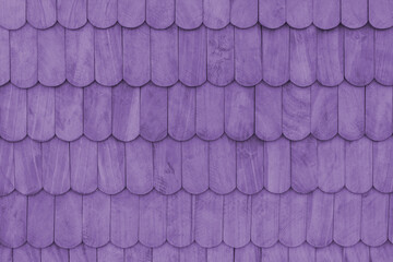 Textura tejuela natural de madera de alerce aserrada en color morado © Cristian Valderas