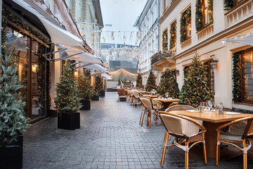 Naklejka premium クリスマスイルミネーションのレストラン