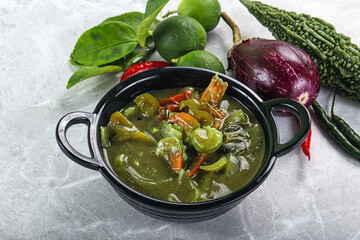 Thai green curry with prawn