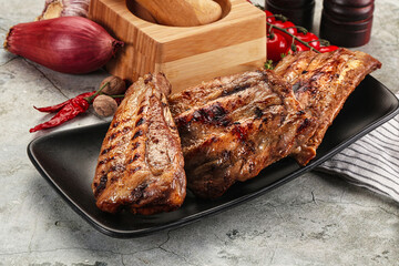 Grilled pork ribs with spices