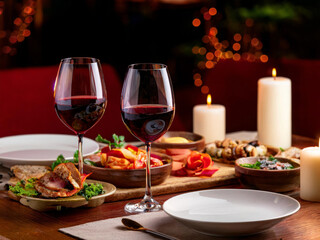 Christmas dinner table setting