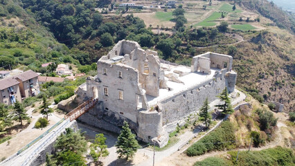 Obraz premium Ruins of the castle in Fiumefreddo Bruzio, Cosenza, Italy
