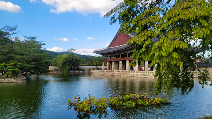 Naklejka premium Gyeongbokgung Palace, with blue sky on a sunny day, in Seoul, South Korea