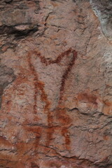 sítio arqueollógico com pinturas rupestres em alcinópolis, mato grosso 