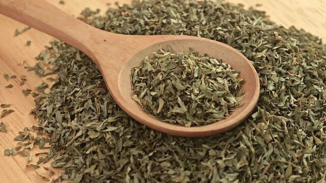 dried  oregano