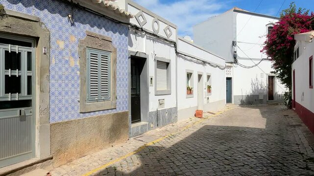 Footage capturing the timeless charm of Ayamonte&rsquo;s old town, with its winding streets and historic atmosphere. 
