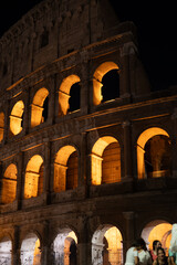 Fototapeta premium roman colosseum at night