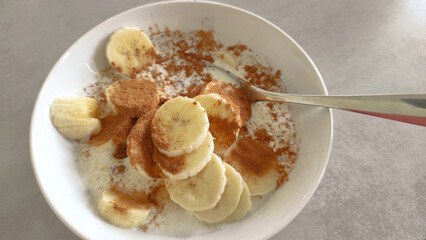 Obstbowl mit Banane