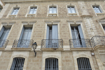 Immeuble cossu à Béziers. France	
