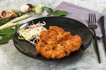 Tonkatsu fried cutlet with cabbage