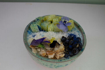 Desayuno sanamente saludable, rico y nutritivo