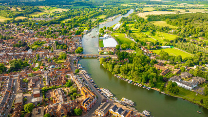 Fototapeta premium View of Henley-on-Thames, a town and civil parish on the River Thames in Oxfordshire, England