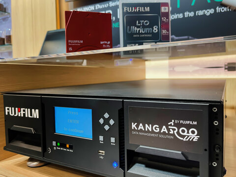 Fujifilm Kangaroo Lite Data Management Solution Overview