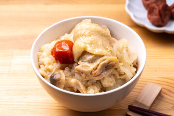 鶏とミニトマトの炊きこみご飯