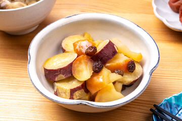 さつまいもとりんごの煮物