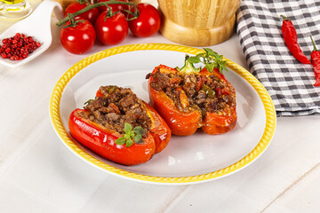 Bell pepper stuffed minced meat
