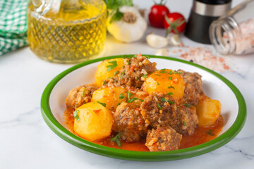Acem meatballs are a local dish from Van province. Turkish name; Acem koftesi