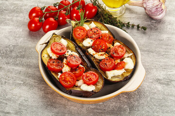 Baked eggplant with cheese and tomato