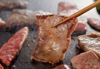 牛焼肉のイメージ_鉄板焼き