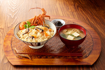 伊勢海老の炊き込みご飯