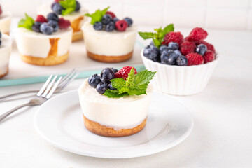 Mini vanilla New York cheesecakes