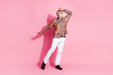 Photo of frustrated old man boyfriend feel breakup crying wear animal print clothes isolated pastel color background