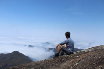 homem no parque nacional do caparaó 