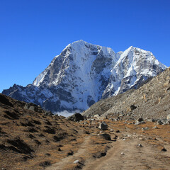 Mountains Tobuche and Tabuche in autumn seen from Lobuche, Nepal.