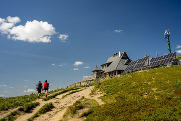 View from Polonina Wetlinska Towards Szeroki Wierch © Snowboy
