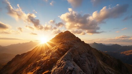 Obraz premium Sunlit mountain peak at dawn: natural beauty for adventure and travel design