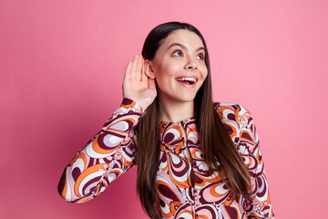 Photo portrait of teenager latin brunette girl in stylish glamour shirt eavesdropping secrets...