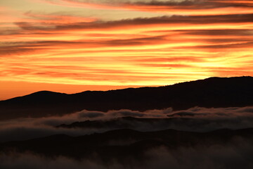 Obraz premium sunset in the mountains