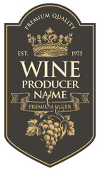 Obraz premium Vector wine labels with hand-drawn bunches of grapes, crowns and calligraphic inscriptions in retro style