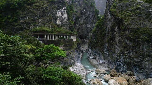 4K Majestic Rocky Gorge Ravines