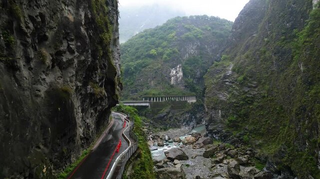 4K Majestic Rocky Gorge Ravines