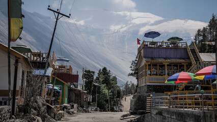 The landscape on the Annapurna Circuit hiking route in Nepal