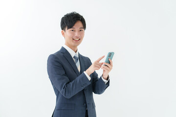 男性　スマートフォン