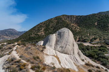 Cajon Valley Formation, Unit 2. Conglomerate and conglomeratic sandstone. Mormon Rocks, Phelan, San Bernardino County, California geology. Cajon Pass.  hogback or hog's back.  San Andreas Fault