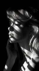 Obraz premium Elegant Monochrome Portrait of a Supermodel