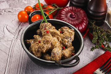 Beef liver with cream sauce