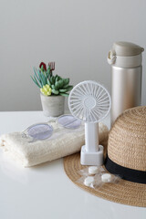 熱中症対策グッズの集合イメージ