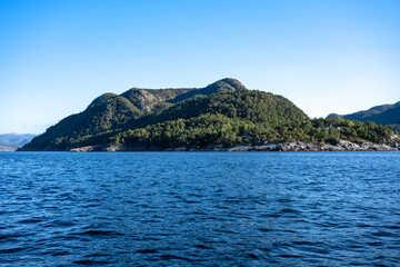 Stavanger Norwegen: Lysefjord mit Hengjanefossen-Wasserfall, Vagabundenhöhle von Fantahålå und Preikestolen