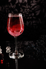 Wildberry Lillet Cocktail im Glas