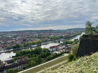 Sicht auf den Main und Würzburg