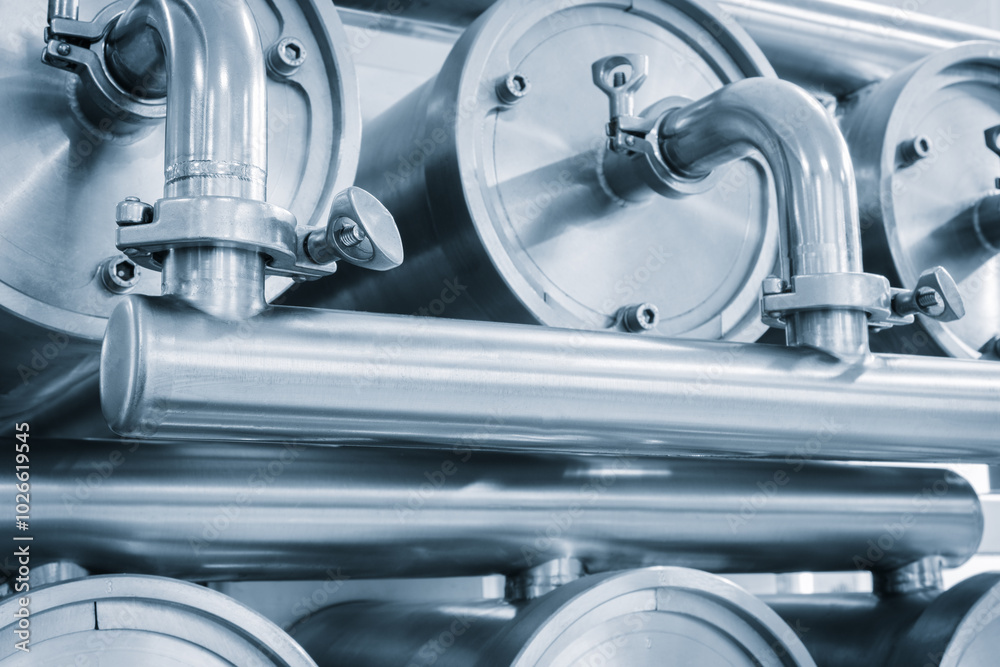 Poster machine for the production of dairy products with a series of metal stainless steel cylinders and pi