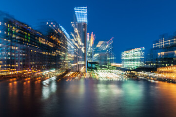 London builidings zoom blur effect